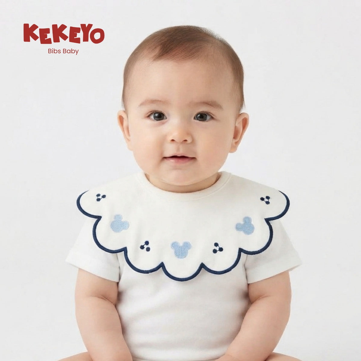 Kekeyo Baby Bibs - Scalloped Navy Trim with Blue Mouse Motif