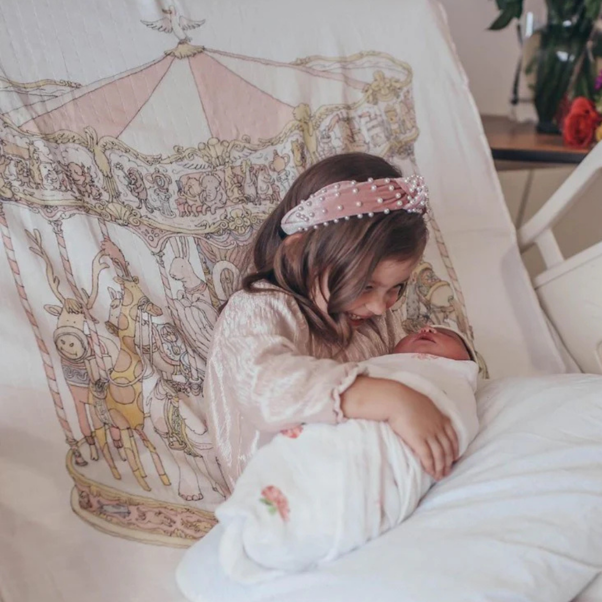 Atelier Choux Carousel Pink – Carré Swaddle